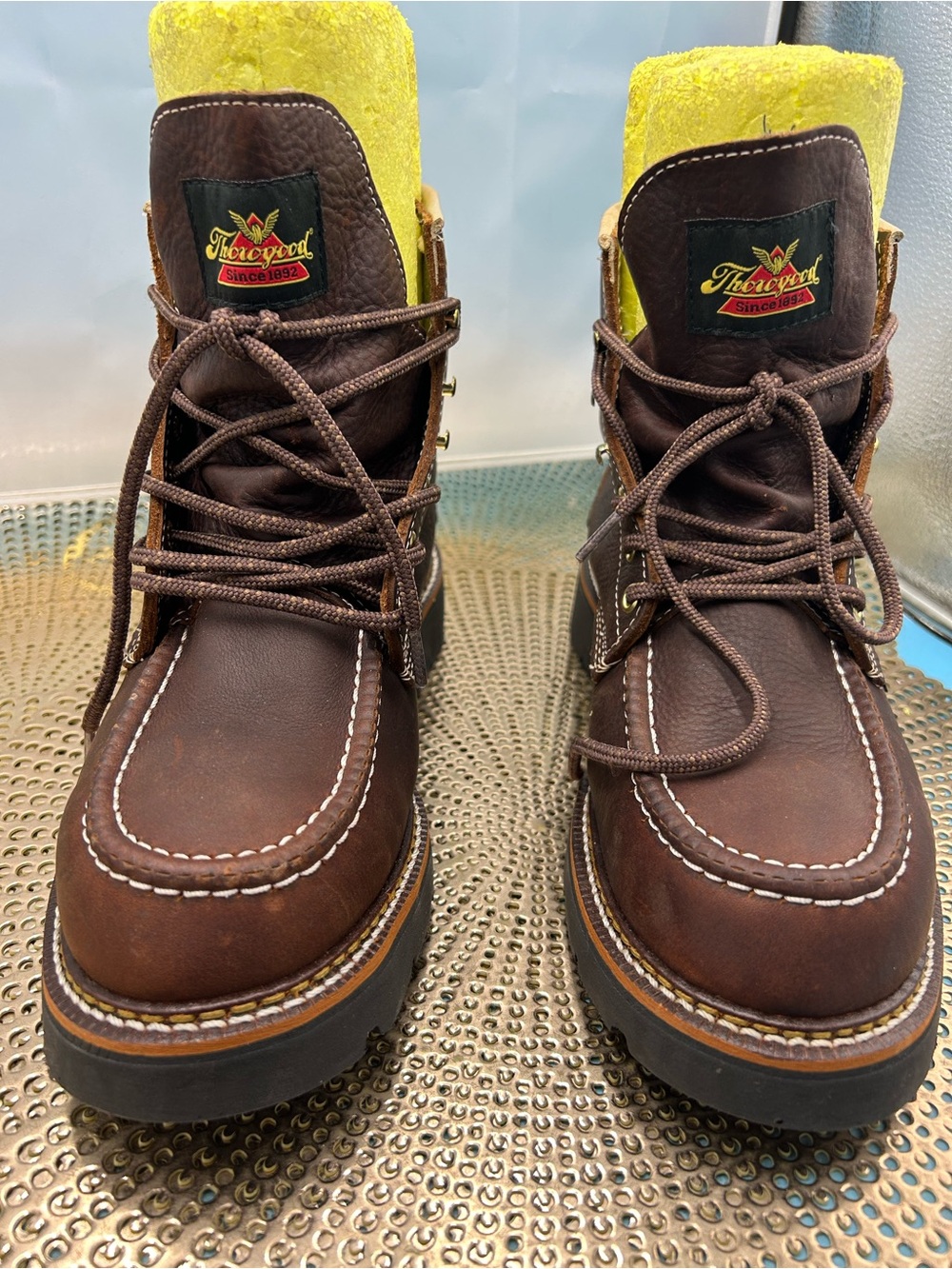 Thorogood men 8 waterproof hunting hiking boots
